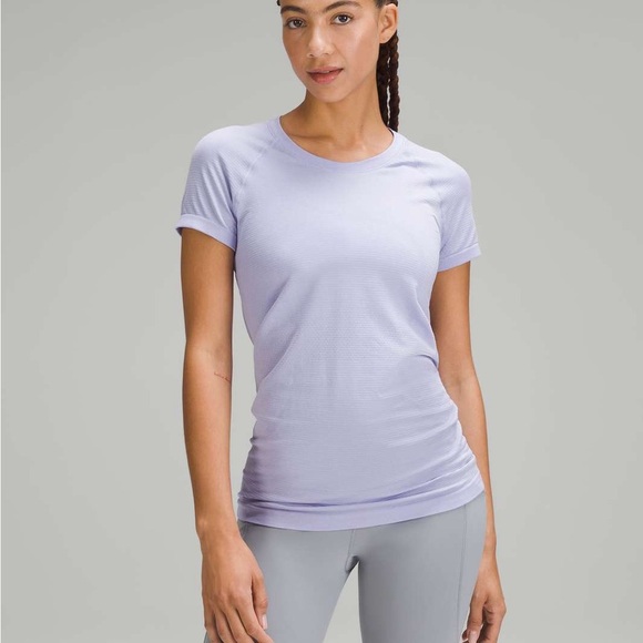 Lululemon Swiftly Tech Short Sleeve 2.0 LILAC SMOKE SZ 4 - Picture 1 of 5
